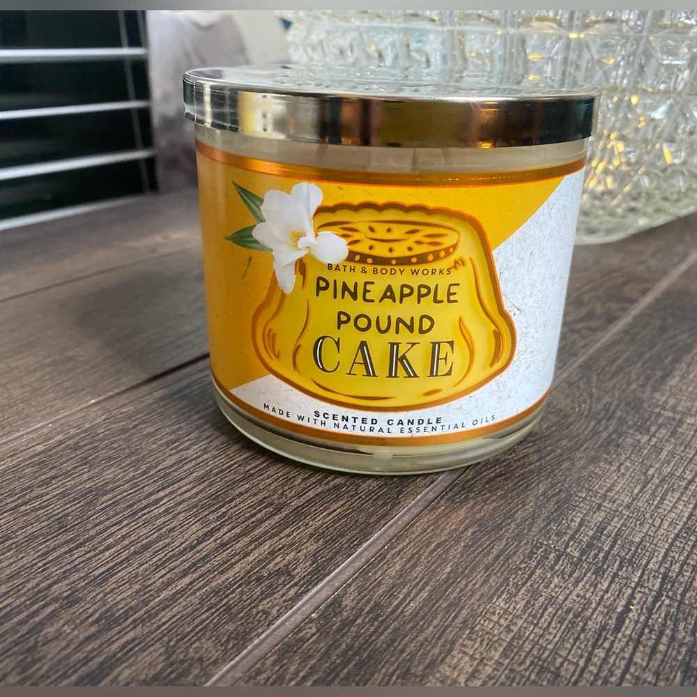 Pineapple Pound Cake Bath & Body Works 3 Wick Candle